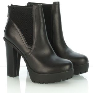 Steve Madden Amanda Boots
